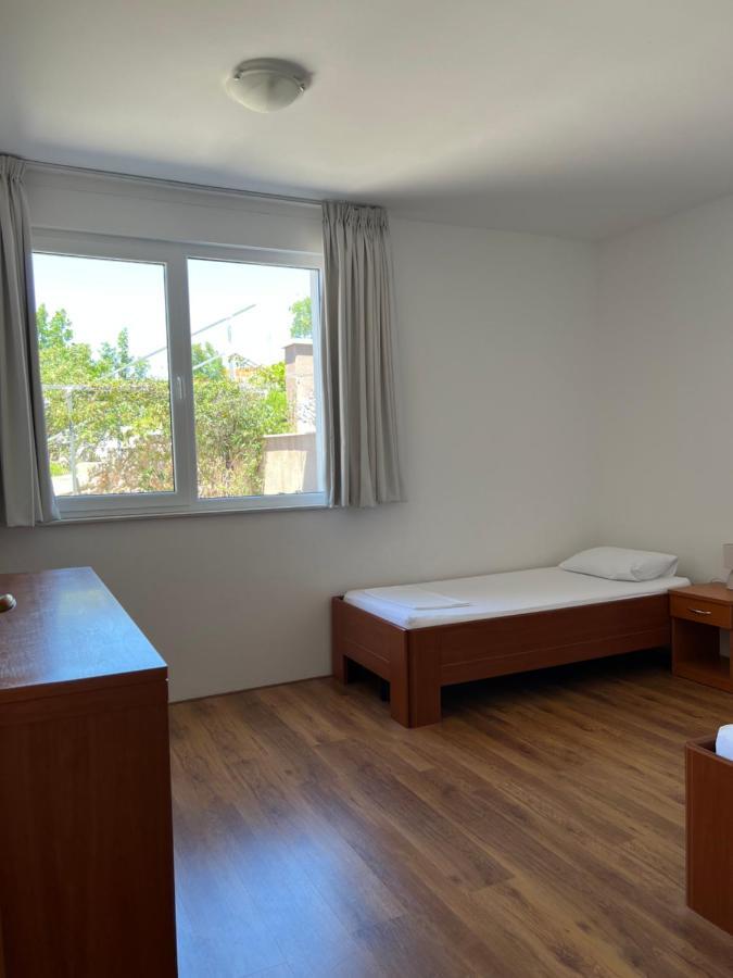 צזריקה Apartments Angela מראה חיצוני תמונה